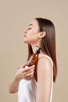 Veoli Botanica Make Me Shine, maska wygładzająco-nabłyszczająca do włosów, 140 ml