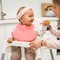 BabyOno, miękki śliniak z kieszonką i regulowanym zapięciem, różowy, 6 m+, 1 szt.