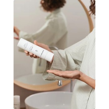 Health Labs Care Balance On, trychoszampon nawilżający z prebiotykami, 250 ml