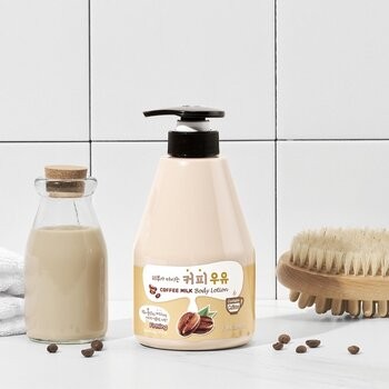 Kwailnara Coffee Milk Body Lotion, ujędrniający balsam do ciała, 560 g